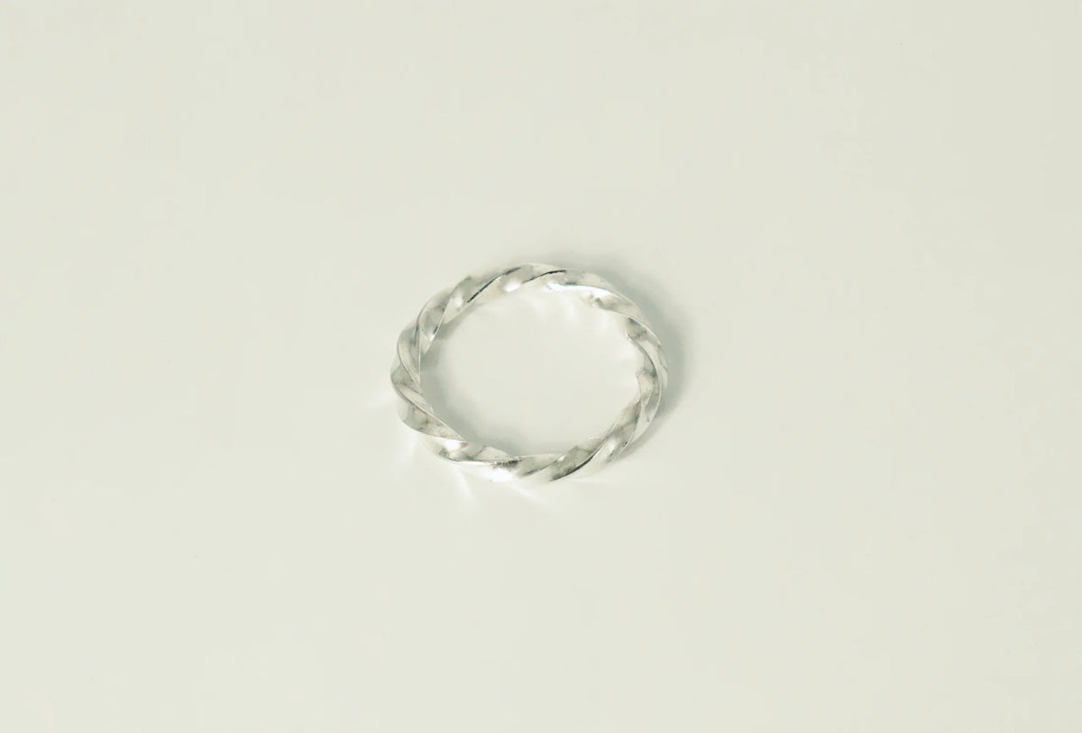 STRONG MILON リング　19号　OUR‘s Sullen TWISTED SLIM RING – SULLEN TOKYO