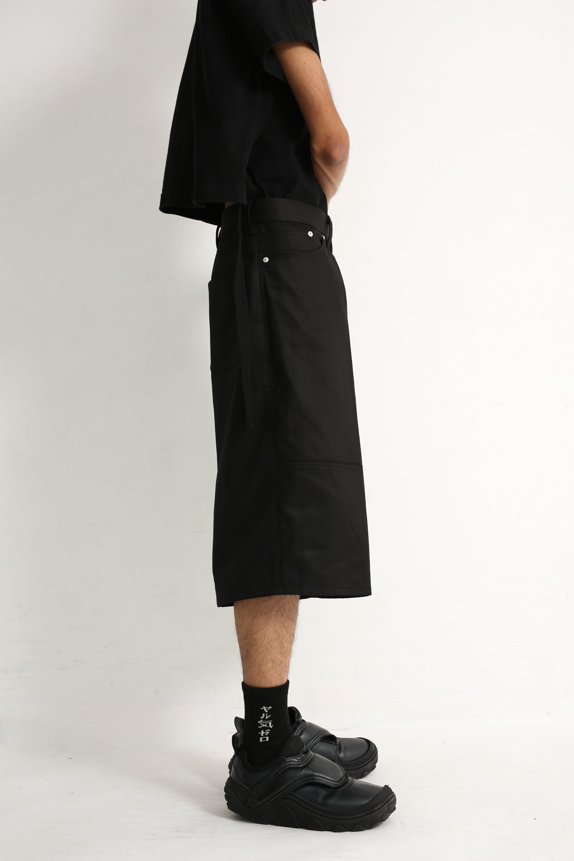 深水光太　SULLEN 90's STRAIGHT TROUSERS GREY WIDE DENIM STRAIGHT PANTS – SULLEN TOKYO