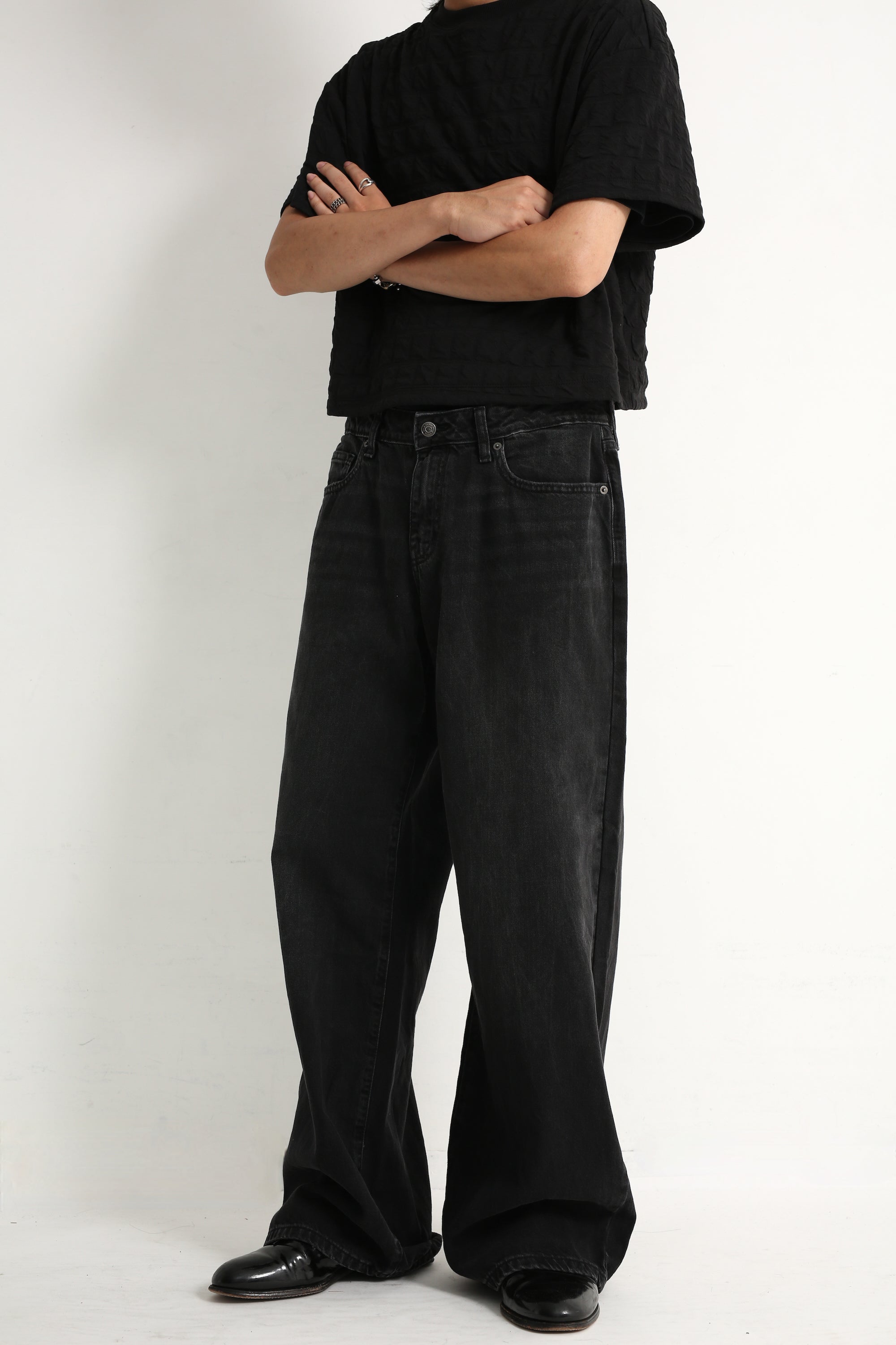 BLACK WIDE DENIM PANTS – SULLEN TOKYO