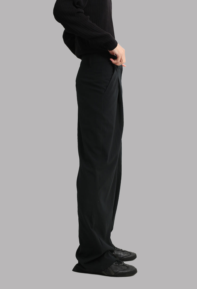 TUCK WIDE STRAIGHT TROUSERS – SULLEN TOKYO
