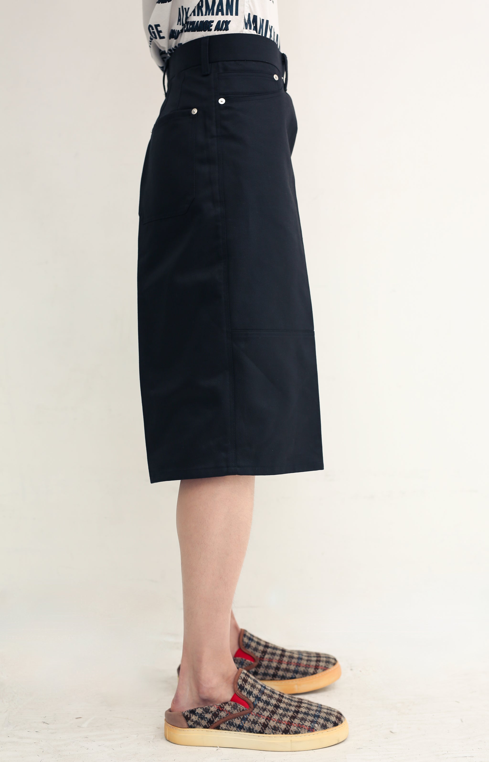 MINI TUCK WIDE SHORTS – SULLEN TOKYO