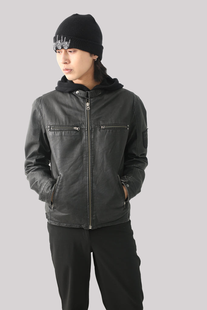 OUTERS – SULLEN TOKYO