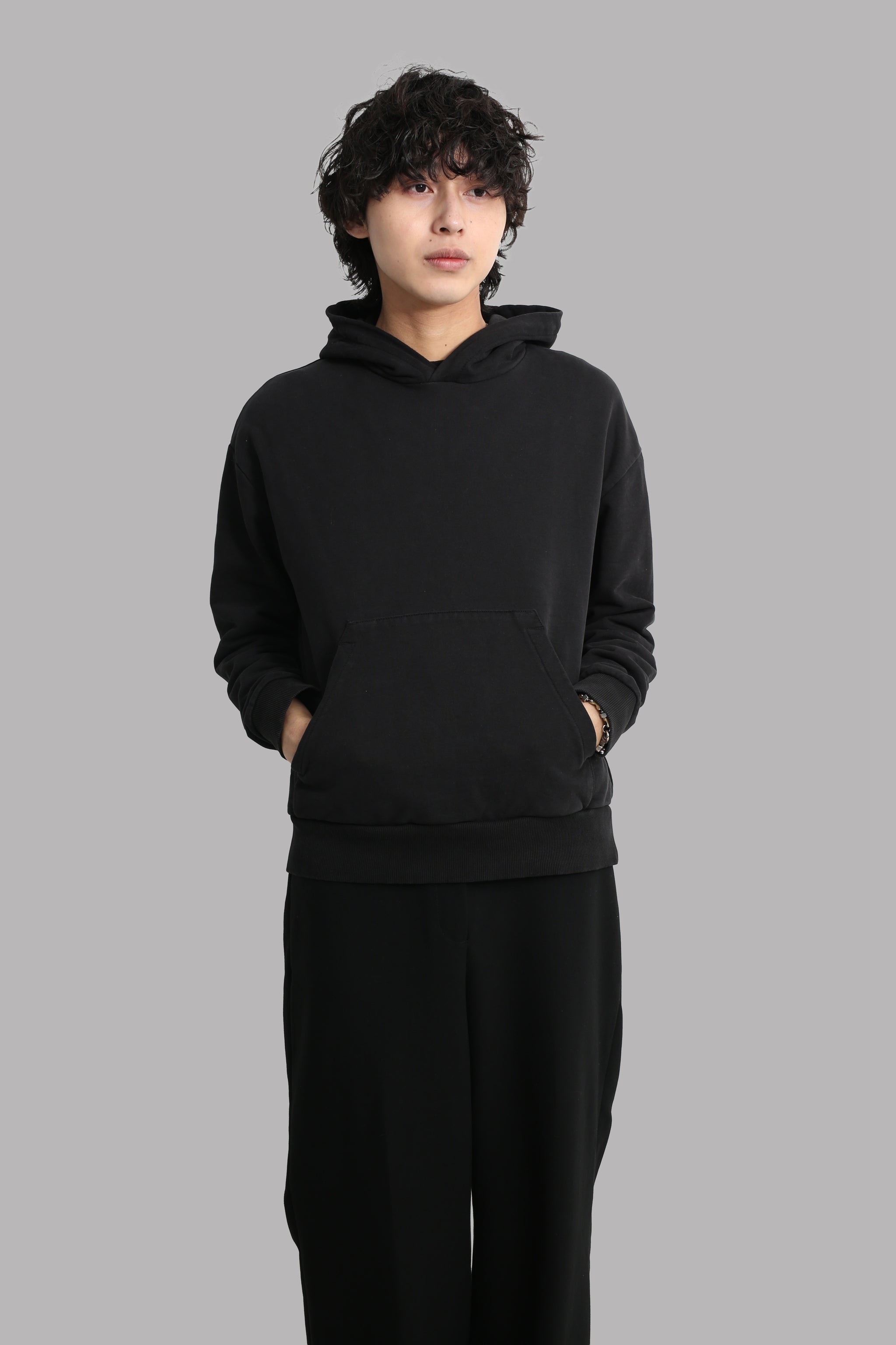 TOPS – SULLEN TOKYO