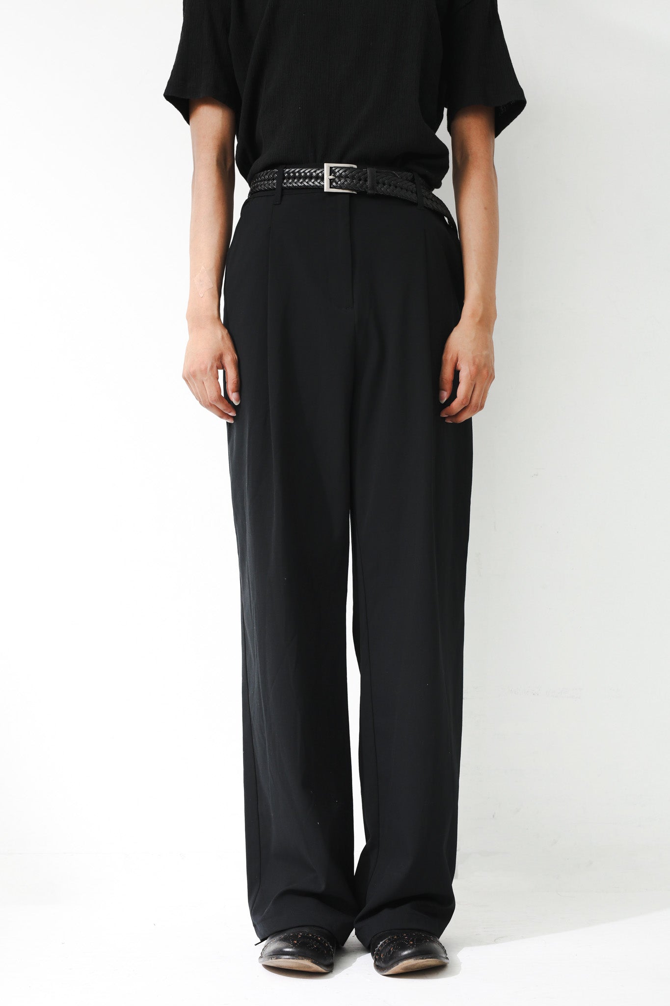 TUCK WIDE TROUSERS – SULLEN TOKYO