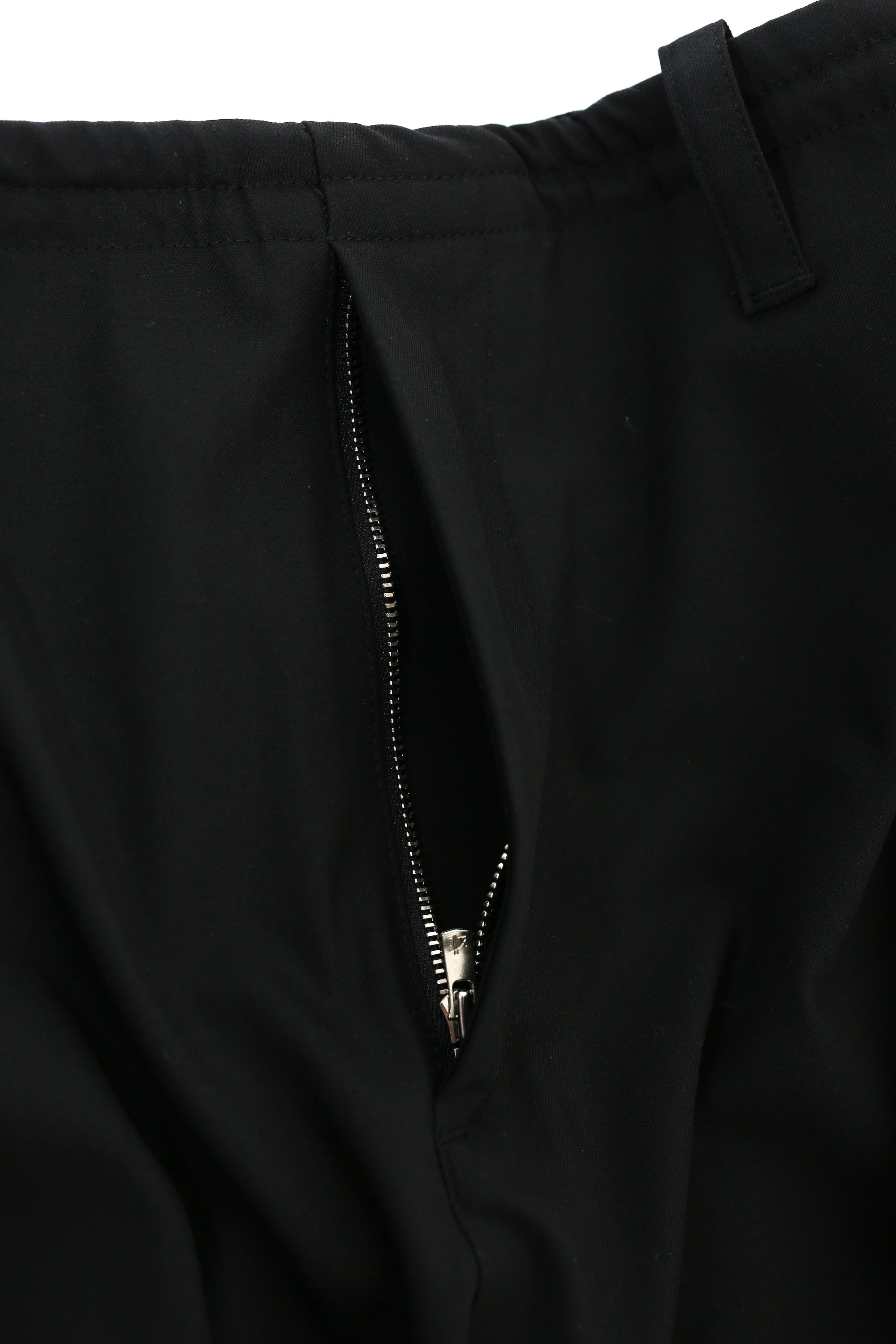 EASE – SULLEN TOKYO