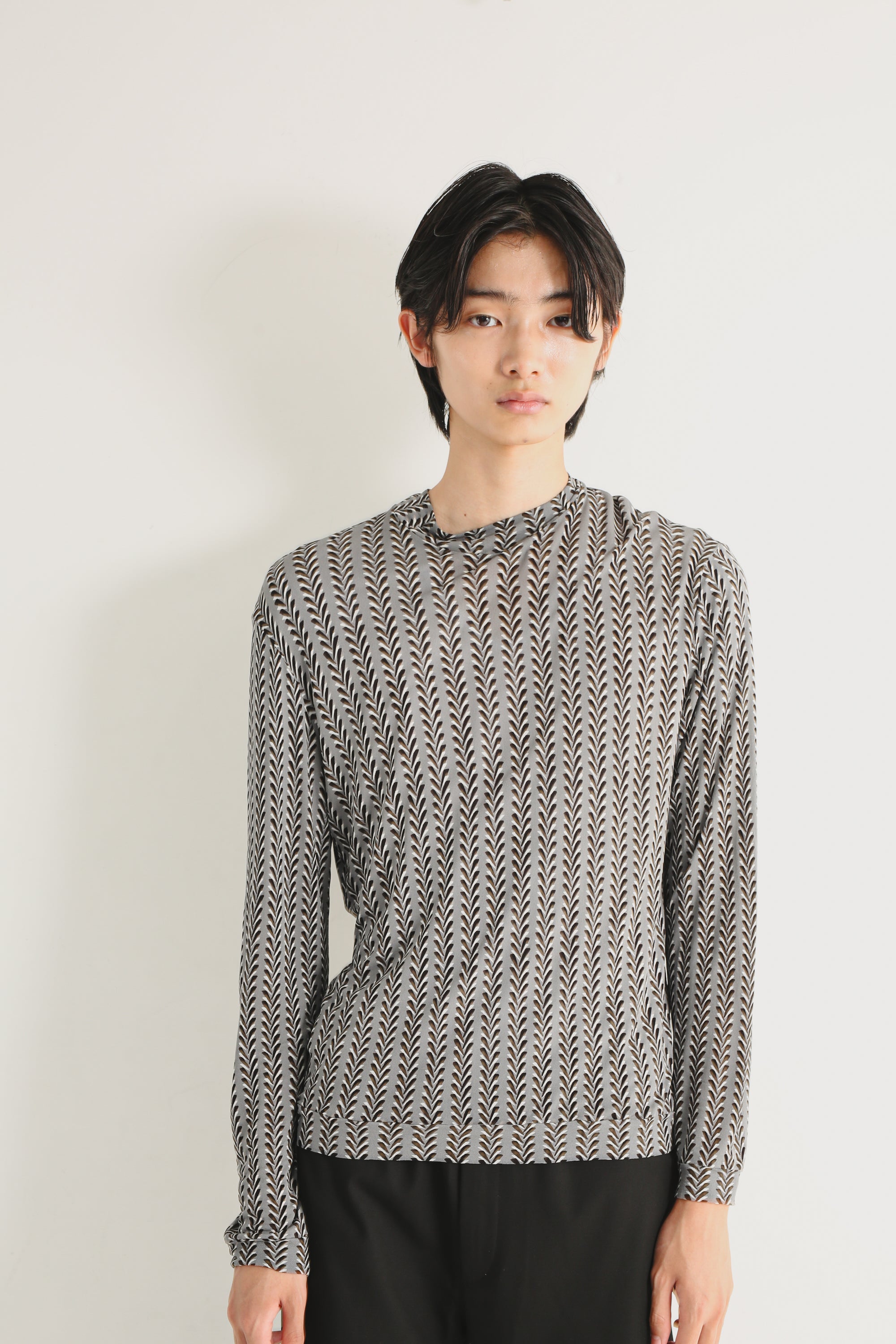 TOPS – SULLEN TOKYO
