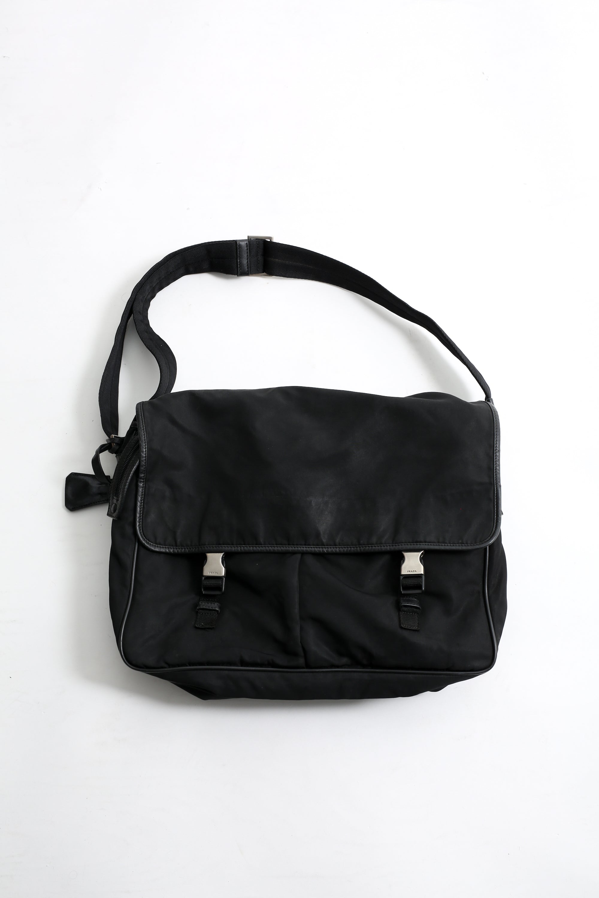 バッグ PRADA leather shoulder bag Prada Leather Triangle Shoulder Bag | RADPRESENT