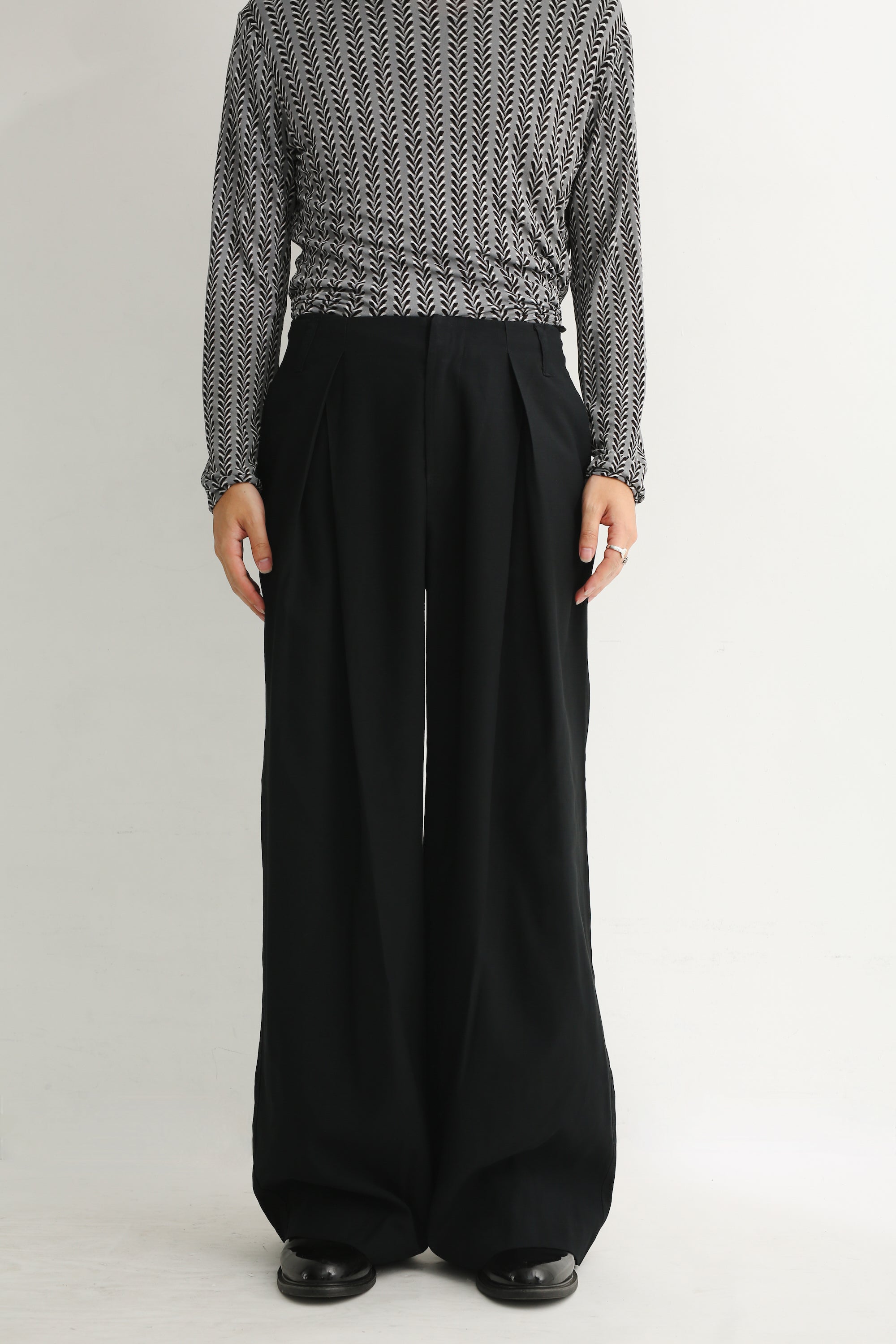 パンツ sullen tokyo wide tuck straight slacks TUCK WIDE STRAIGHT TROUSERS – SULLEN TOKYO