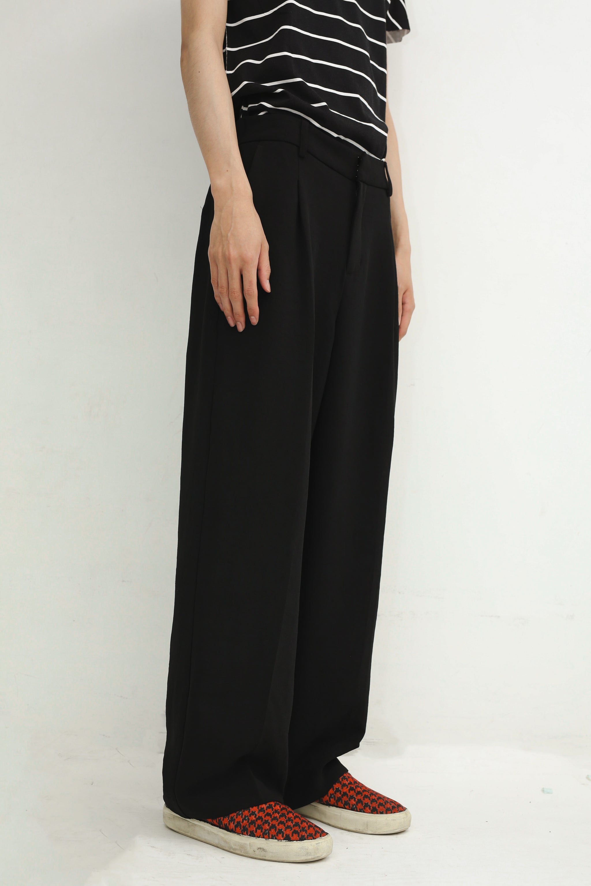 パンツ SULLEN TUCK WIDE TROUSERS TUCK WIDE STRAIGHT TROUSERS – SULLEN TOKYO