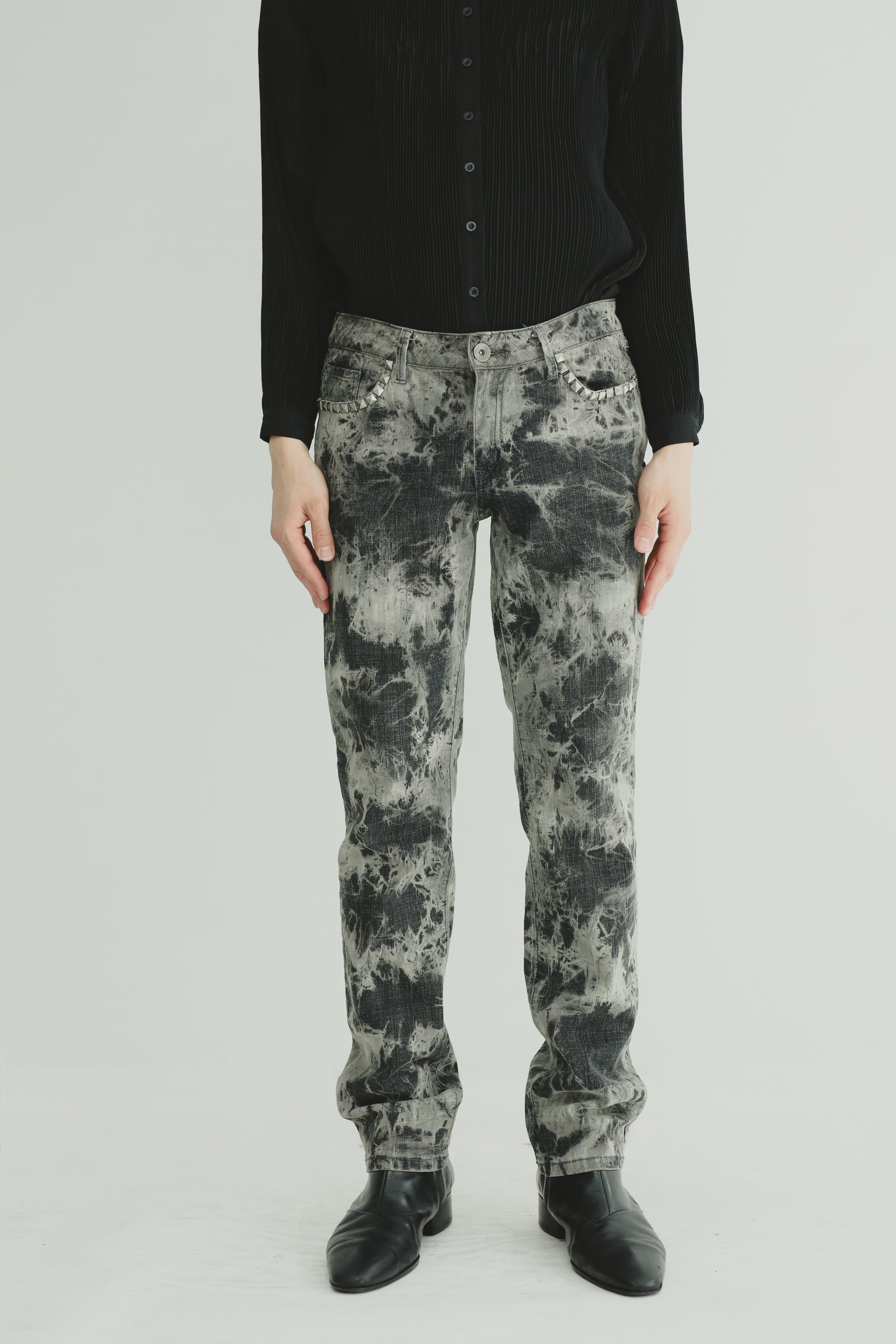 90's BLEACHED DENIM PANTS – SULLEN TOKYO 90's BLEACHED DENIM PANTS – SULLEN TOKYO