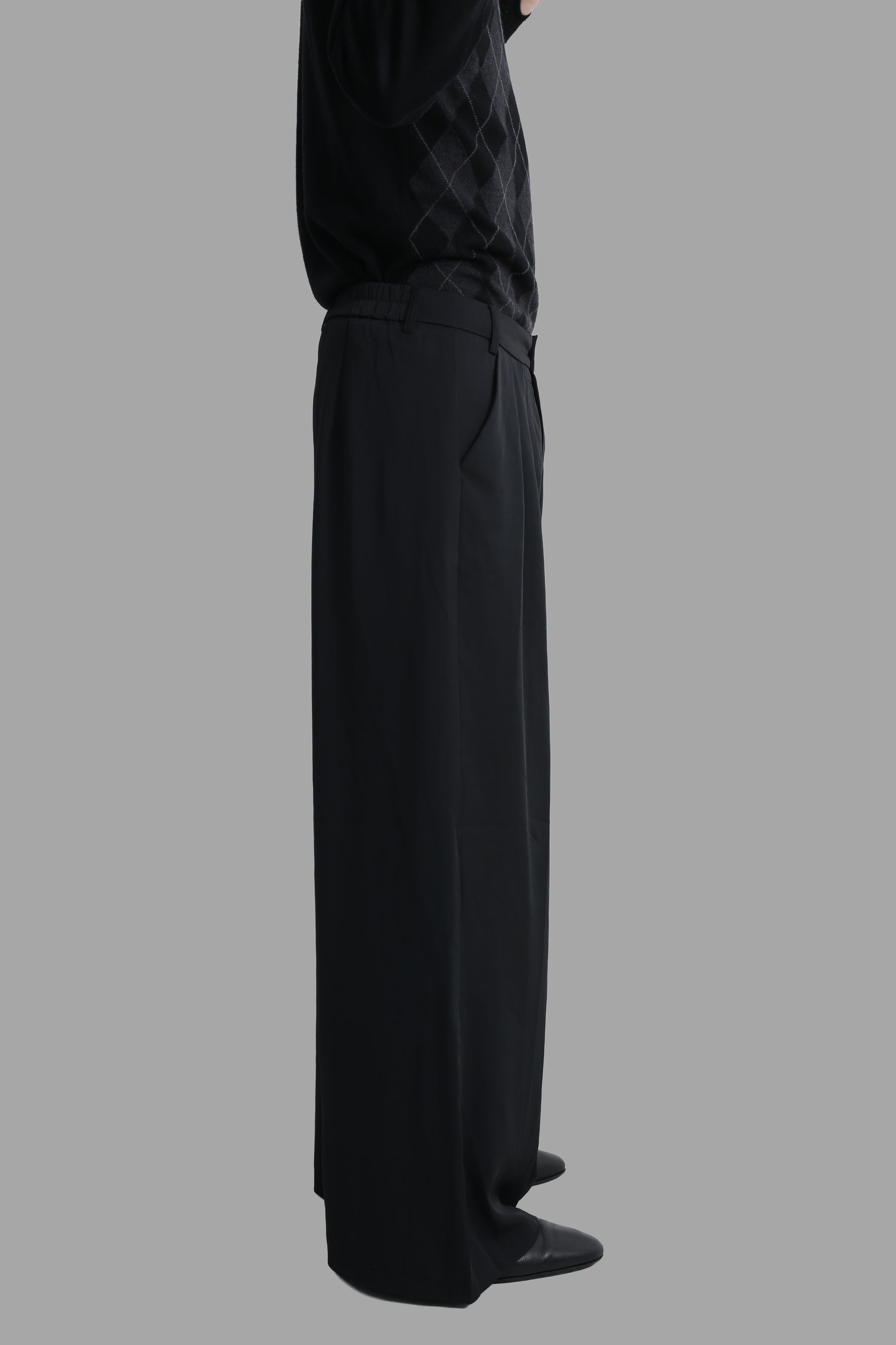 TUCK WIDE STRAIGHT TROUSERS – SULLEN TOKYO