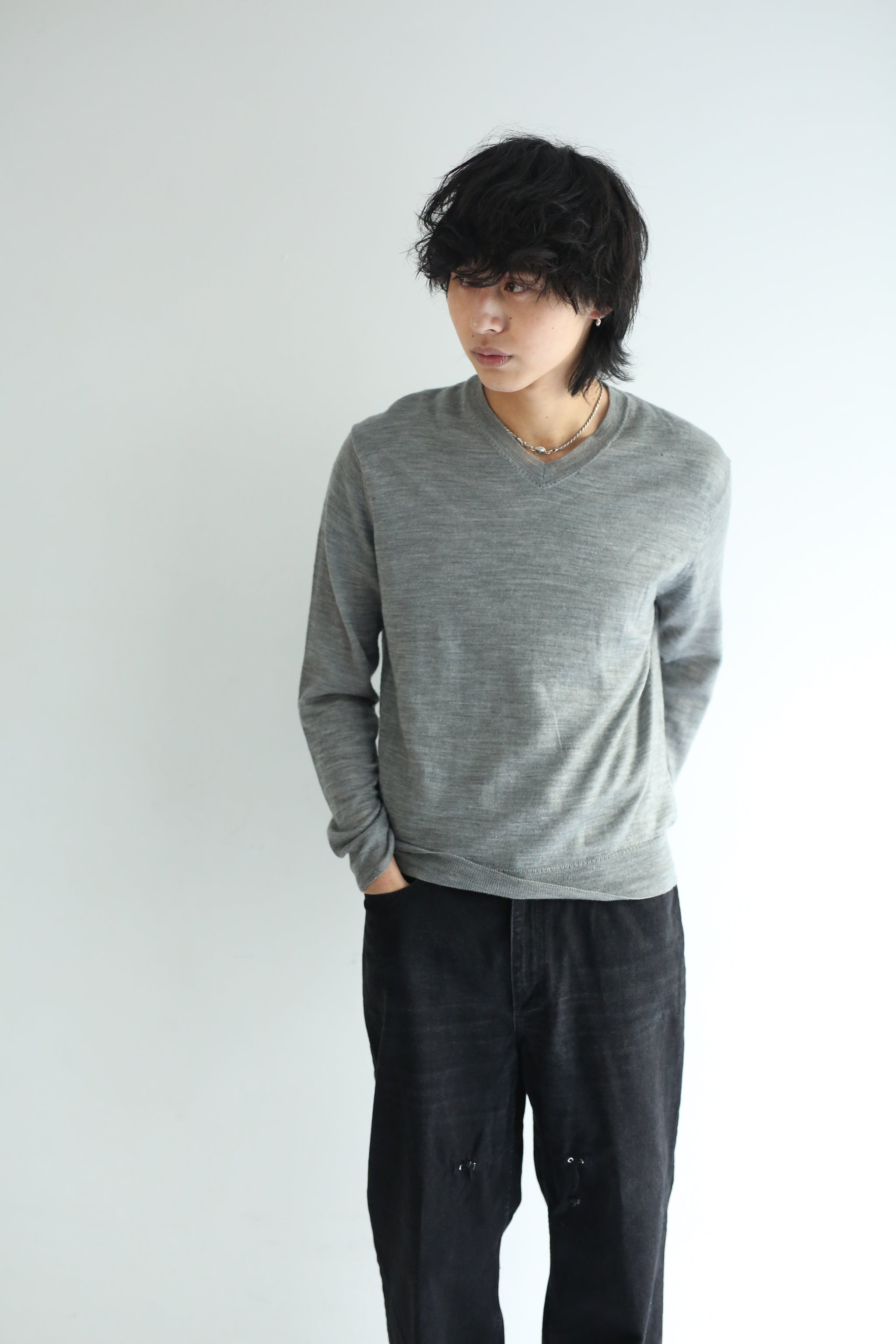Play Comme des Garçons: Red V Neck Sweater (Black) | DSMNY E