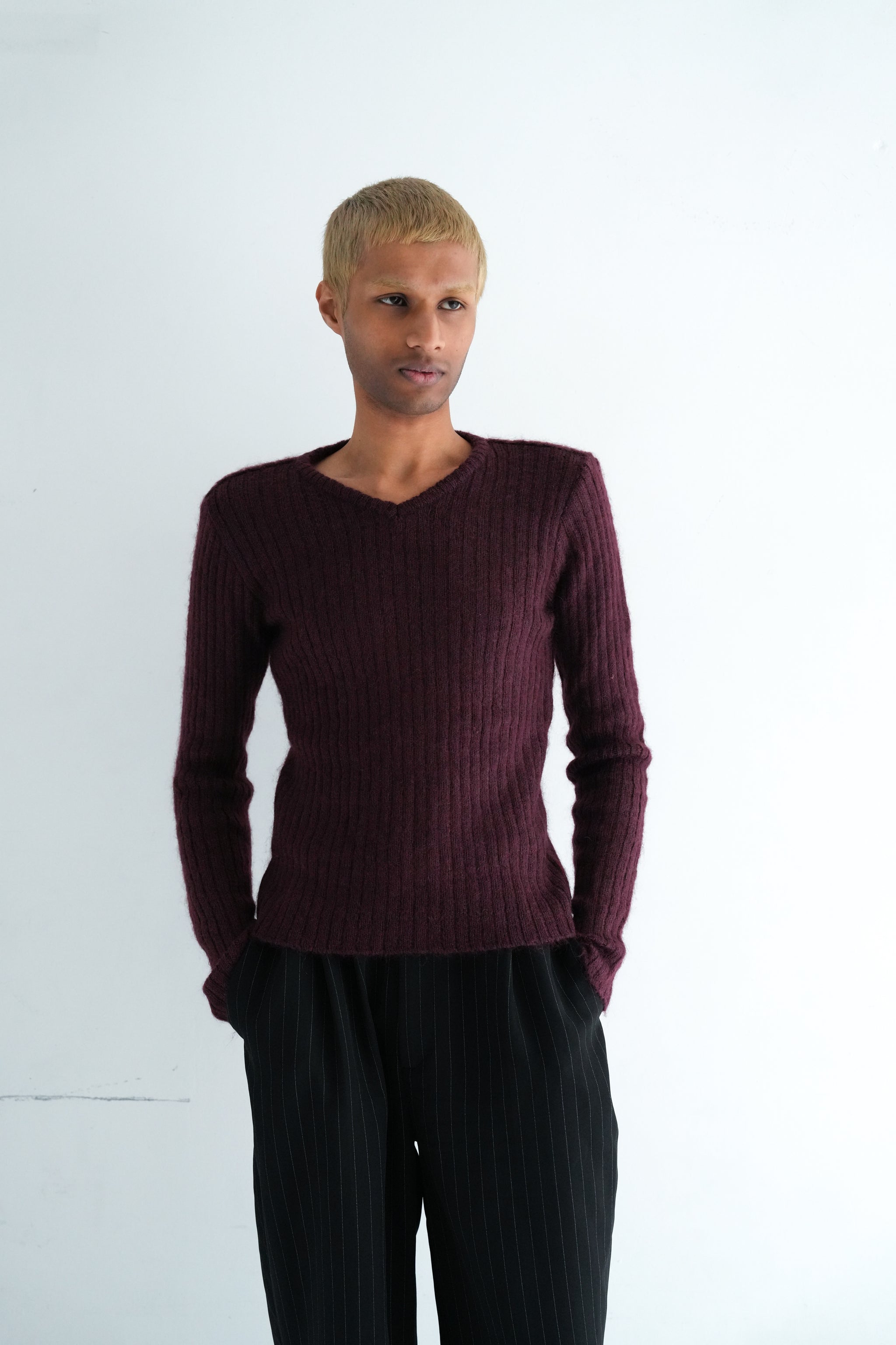 90's RIB V-NECK KNIT – SULLEN TOKYO 90's RIB V-NECK KNIT – SULLEN TOKYO