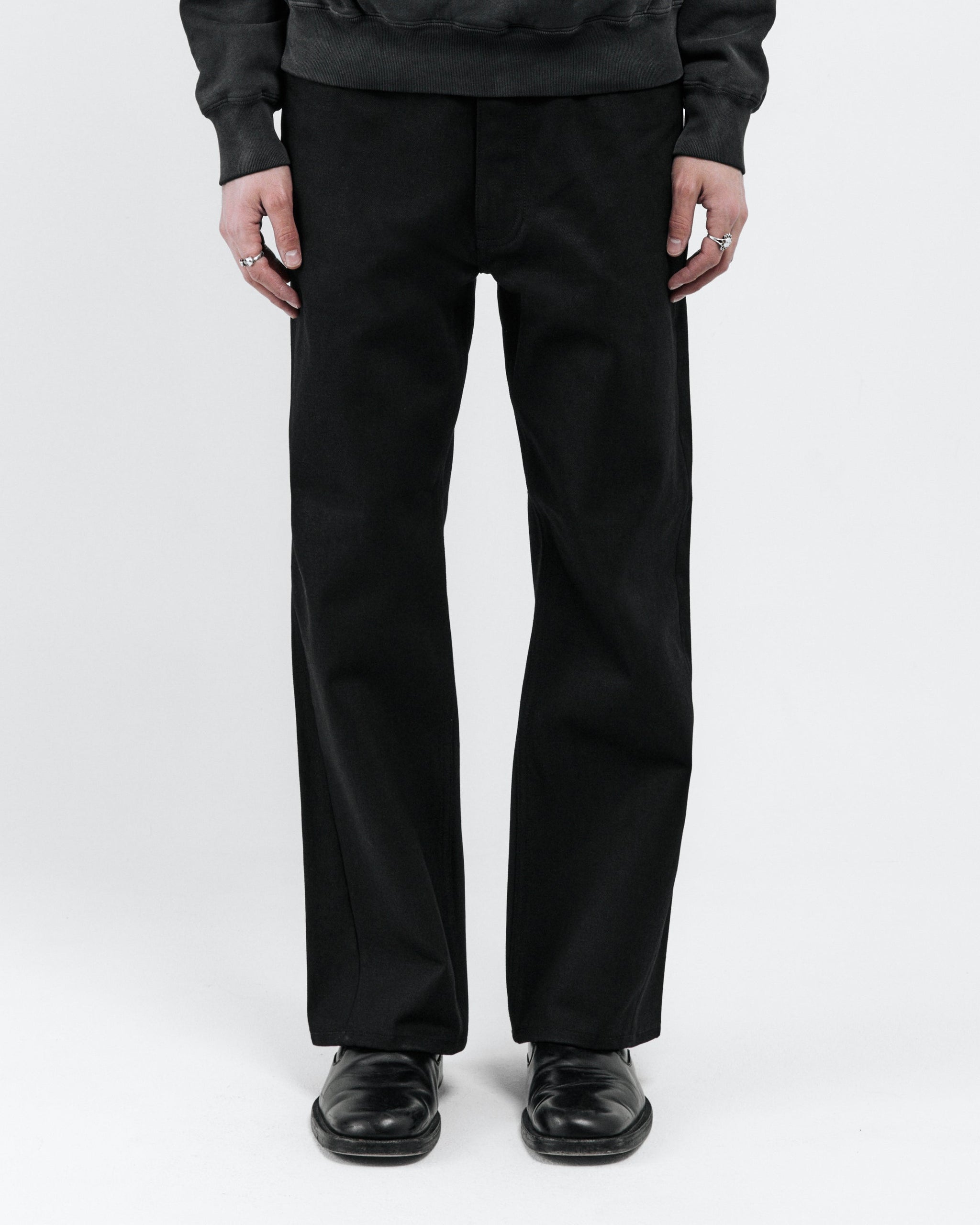 sullen tokyo 黒ワイドスラックス　BLACK 白ステッチ　スタッズ HAZE STRAIGHT LEG DENIM - RAW ONYX BLACK – SULLEN TOKYO